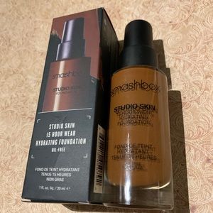 SMASHBOX Hydrating Foundation